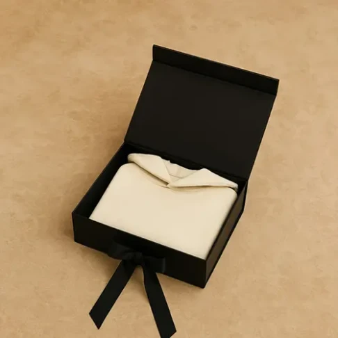 Apparel boxes